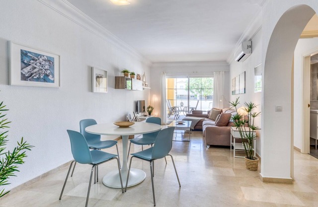 Spacious 2-Bedroom Apartment in Estepona with Large Sunny Terrace, Pools & Beach Access
