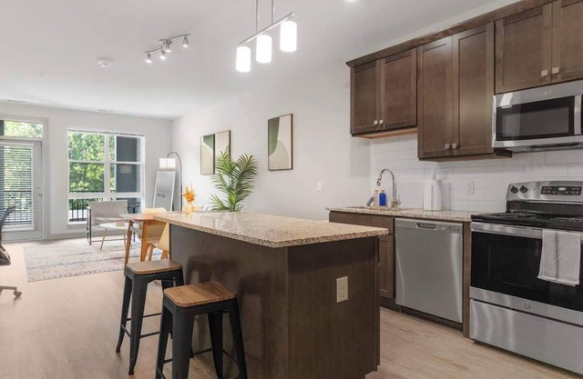 Spacious 2BR/2BA | Gym & Pool