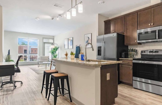 Spacious 2BR/2BA | Gym & Pool