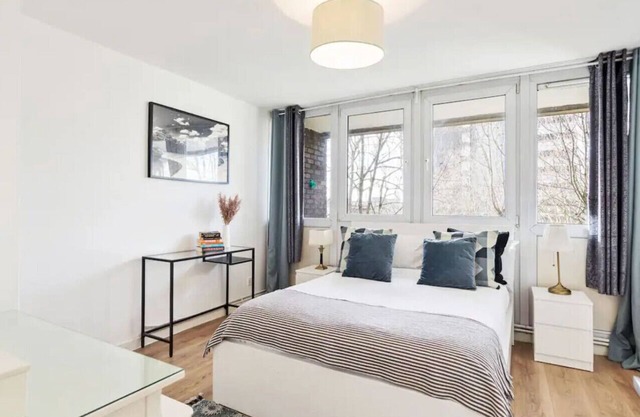 Spacious 2BR apartment in Notting Hill