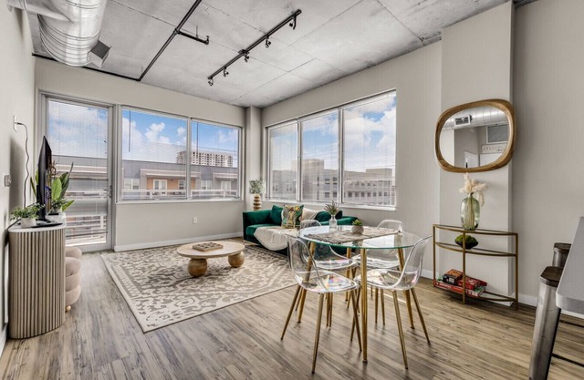 Spacious 2BR Retreat– Perfect for Tropicana Events