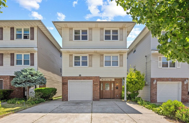 Spacious 3 BDR | Near NYC, Cruise Port, Statue of Liberty | Free Parking