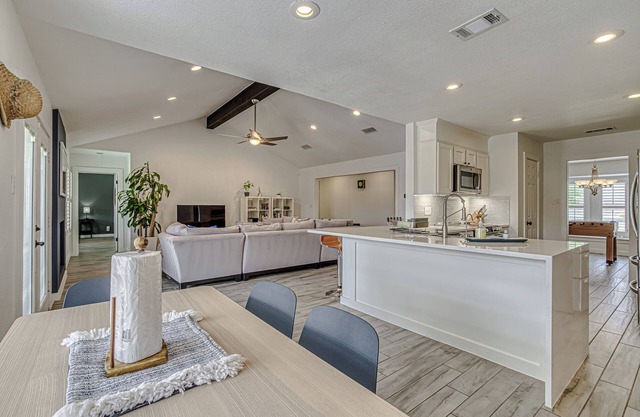 Spacious 3-BDR Oasis w/Private Pool, Outdoor Kitchen—Ideal for Extended Stays!