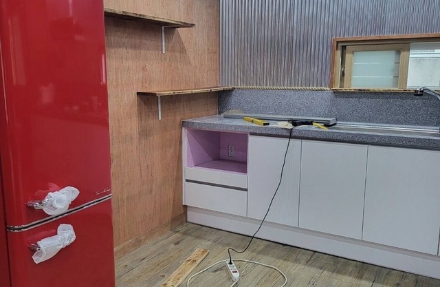 Spacious 3-bedroom apartment in beautiful Chilgok-gun with AC, WiFi