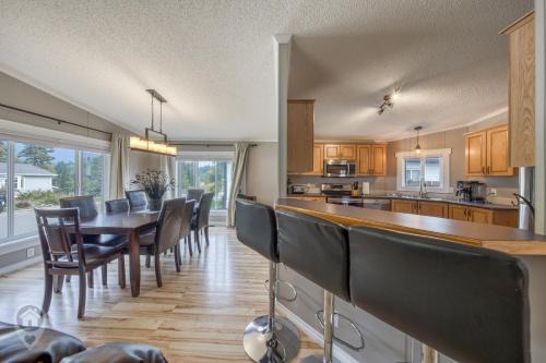 Spacious 3-Bedroom Trailer Home in Fernie