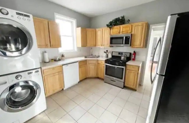 Spacious 3-bedroom apartment in superb North Bergen-Elephante