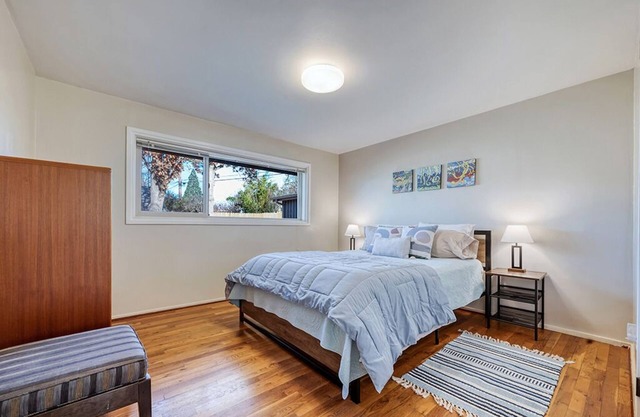 Spacious 3-BR home in lovely SE Eugene near University of Oregon