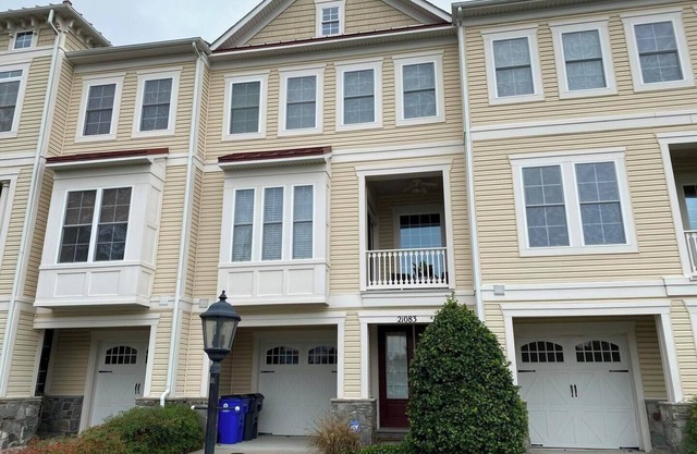 Spacious 3-Story Townhome Near Beach in Amenity-Rich Gated Community