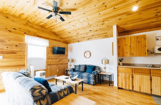 Spacious 3BR Cottage near Cavendish Beach Resort | Family Fun Park | WiFi | BBQ