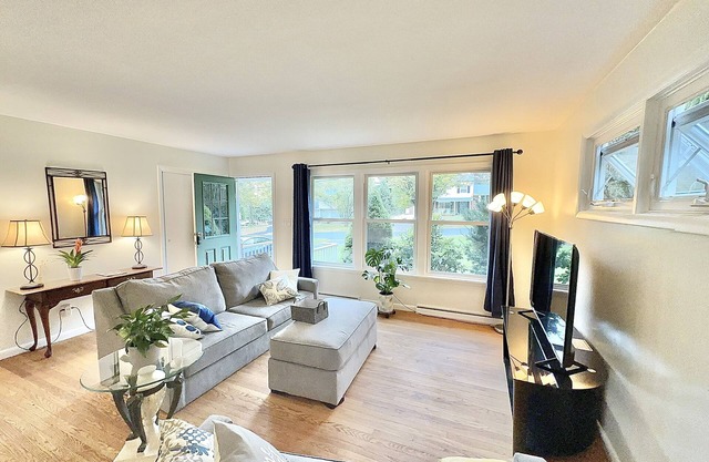 Spacious 4BR House Close to Everywhere