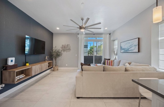 Spacious 4BR Midtown Home - Perfect for Big Groups