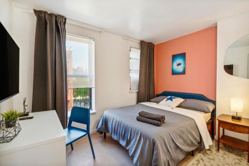 Spacious 4BR Stay in Lower Manhattan