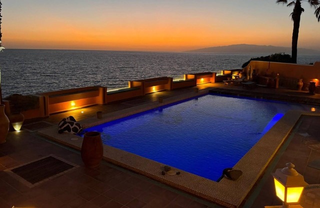 Spacious 5-bedroom villa in First line location, stunning views, Total privacy