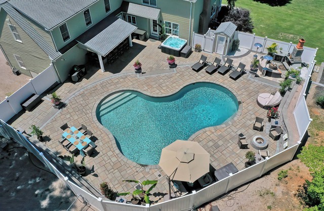 Spacious 5-bedroom, 6 bath vacation home just 30 min drive to beaches and casino