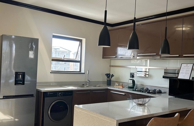 Spacious and Comfortable 2-Bedroom Apartment Unit in Midrand, Johannesburg