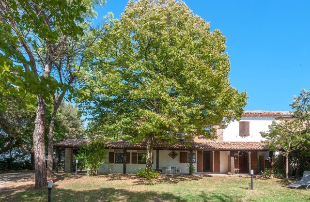 Spacious and cozy vacation home near San Marino.