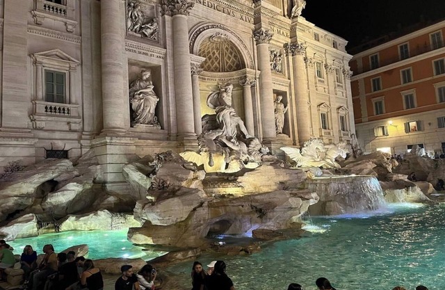 Spacious and Elegant Accommodation Near St. Peter's Basilica