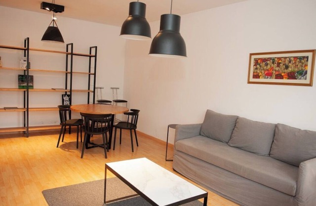 Spacious and modern apt 5' from Movistar Arena