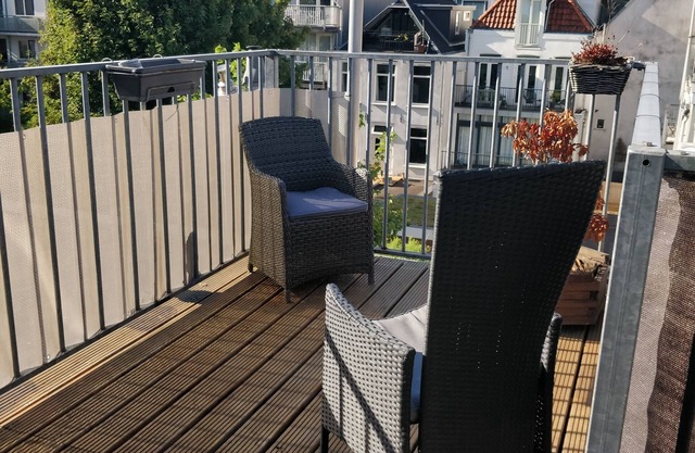 Spacious apartment, approx 75m² with in Old West with views, large living room and roof terrace