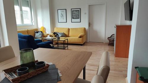 Spacious, Central, Free parking