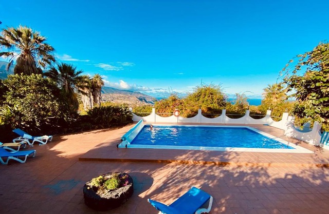 Spacious characterful villa with spectacular views in quiet rural setting.