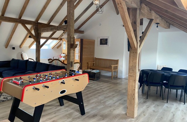Spacious cottage for 10 in Vagney - Sauna, games, near Gérardmer
