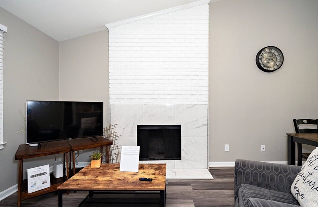 Spacious Entire Home – Ideal for Groups & Families