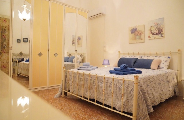 Spacious family home (children 0/2 years stay free) dogs allowed