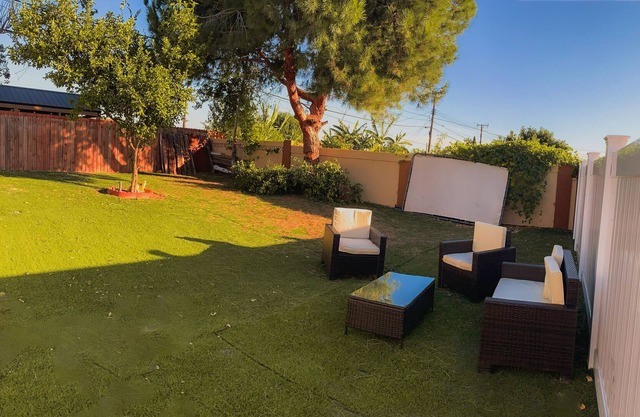 Spacious Guest House with Large Backyard