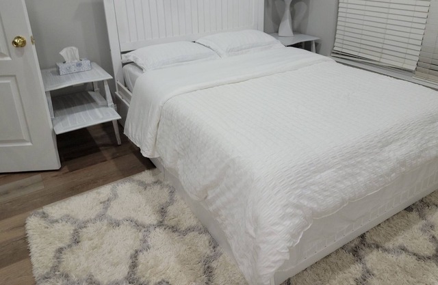 Spacious Guest Suites fully private!!