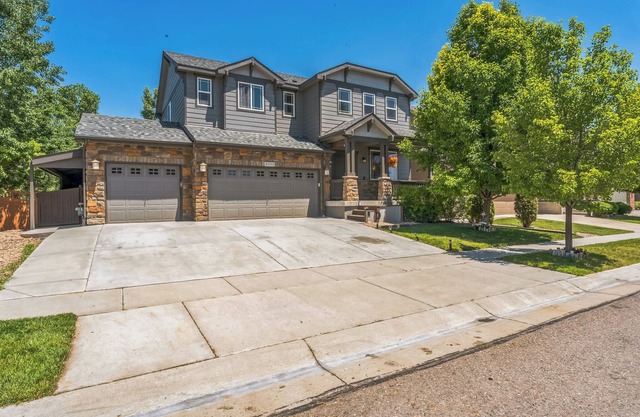 Spacious Home for Families + Near Denver