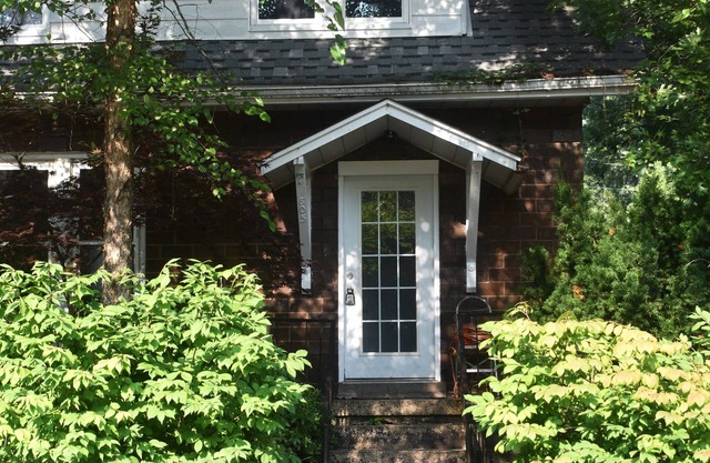 Spacious home for travelers. Big discount for monthly renters.