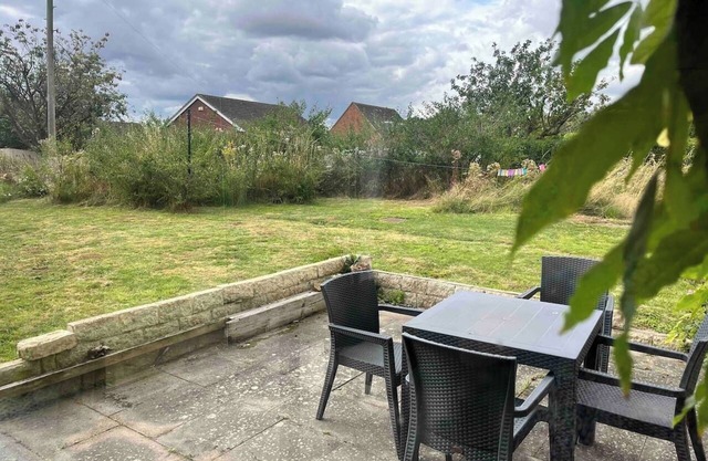 Spacious home from home free parking