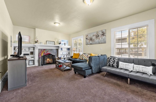 Spacious Home in the heart of the Bay