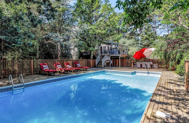 Spacious Home With Private Heated Pool (2389)