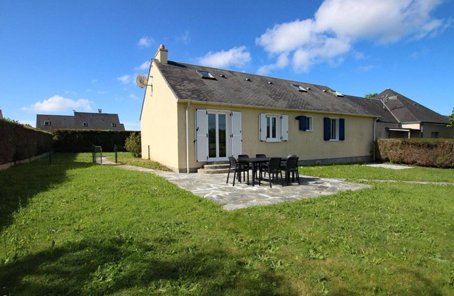Spacious house with garden and terrace in Blainville-sur-Mer