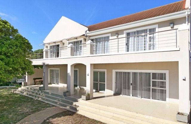 Spacious House, close proximity to top Attractions