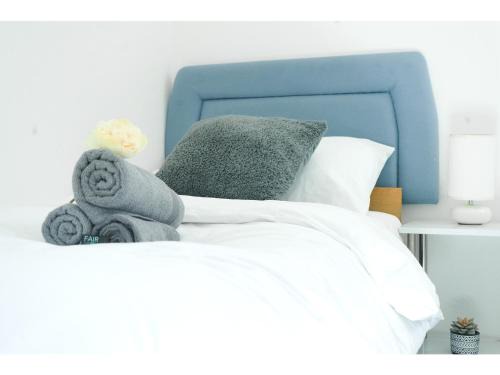 Spacious house near Westleigh Township, 4 Bed Room, Wifi, Private Parking