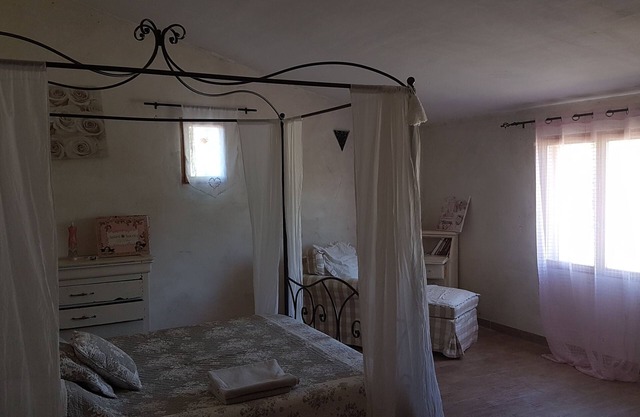 Spacious house with pool terrace and enclosed grounds