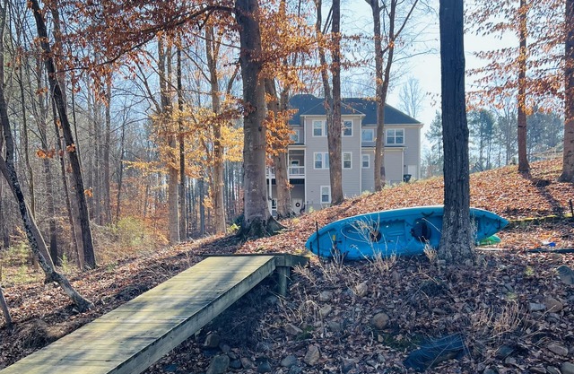 Spacious Lake Norman Waterfront with hot tub, game room, kayaks & SUPs!