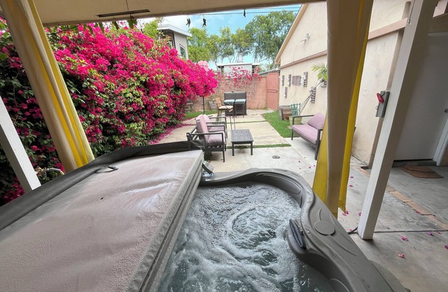 Spacious Long Beach Escape w Private Hot Tub