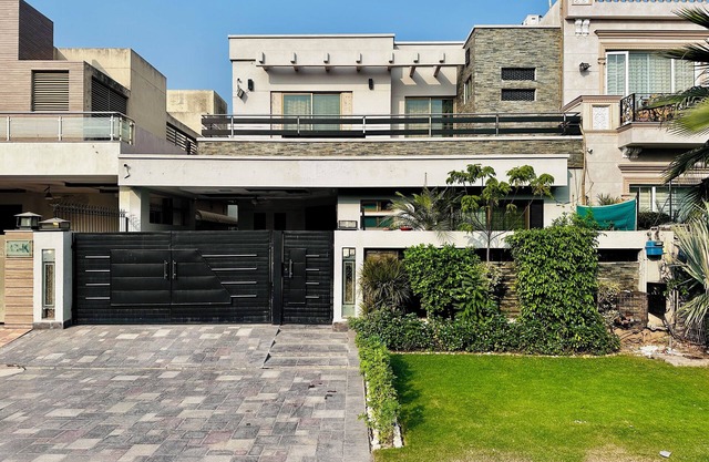 Spacious, Marvelous & Fully Furnished Entire House 4-Bedrooms in DHA