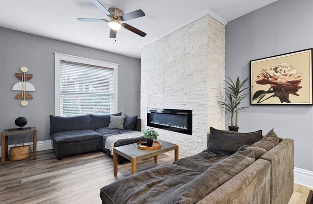 Spacious Modern 5BR Home Near Downtown St. Louis