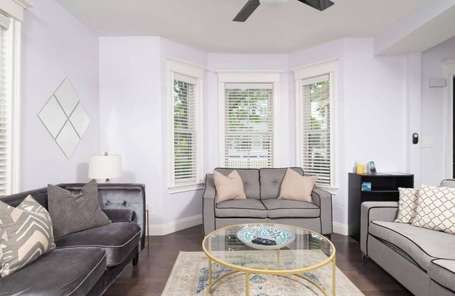 Spacious Modern Luxury Duplex Near Boston & Cambridge - Free Parking