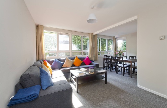 Spacious Notting Hill Flat