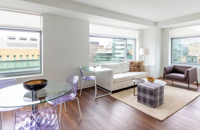 Spacious One Bedroom in Cambridge with Amenities