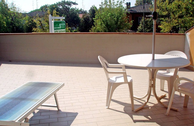 Spacious one bedroom apartment with large terrace in the area near beaches