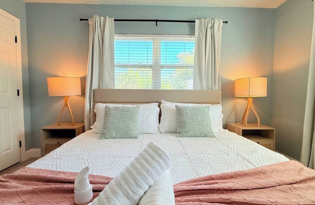 Spacious Orlando Stay Free Wifi Game Room