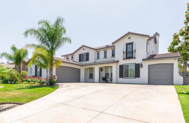 Spacious Pool/Spa Home in Coron@ + 30min to Disneyland