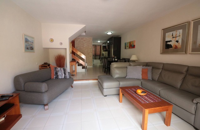 Spacious Poolside Villa Located OnThe Golden Mile